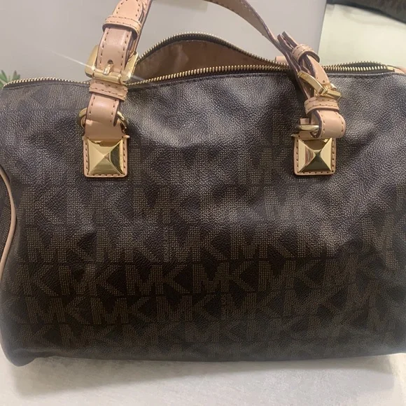 Michael Kors Purse - Picture 3 of 6